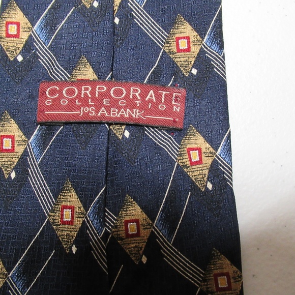 Navy Blue Tie W/ red,gold pattern Jos. A. Bank - Picture 3 of 5